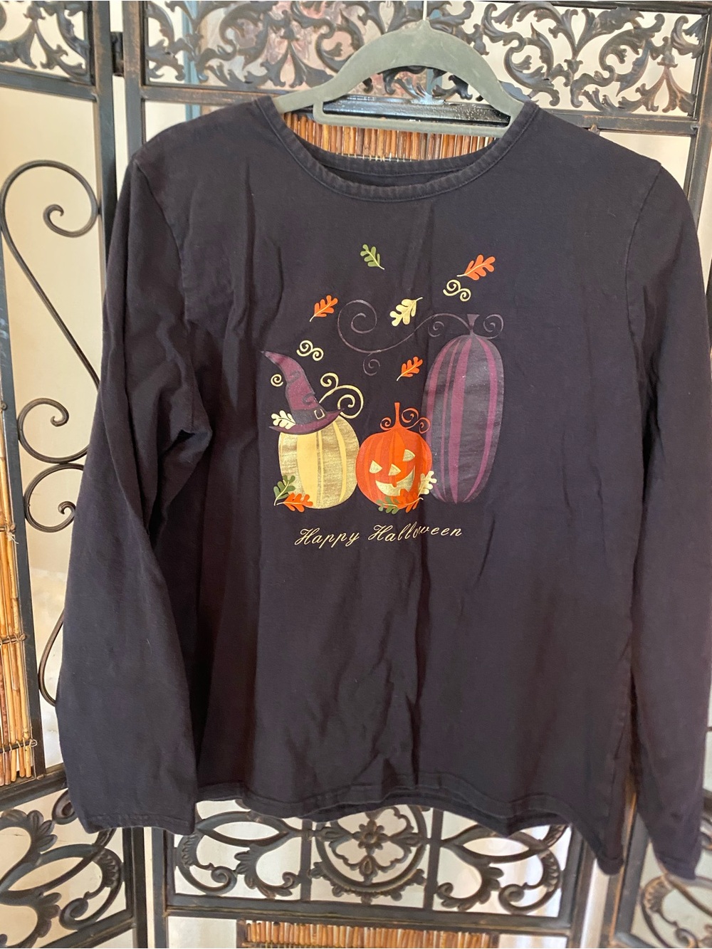 Basic Editions Black Long-Sleeve Halloween Pumpkin Graphic Tee